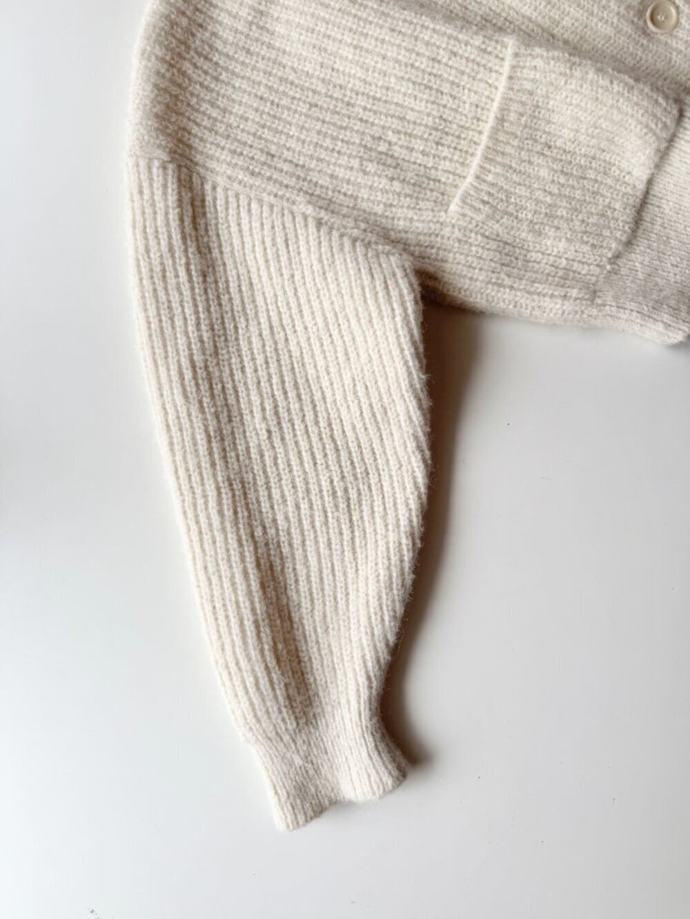OZMA Sloan Brush Ivory Alpaca Blend Knit Cropped Shawl Cardigan Sweater, Size XS - Picture 9 of 13